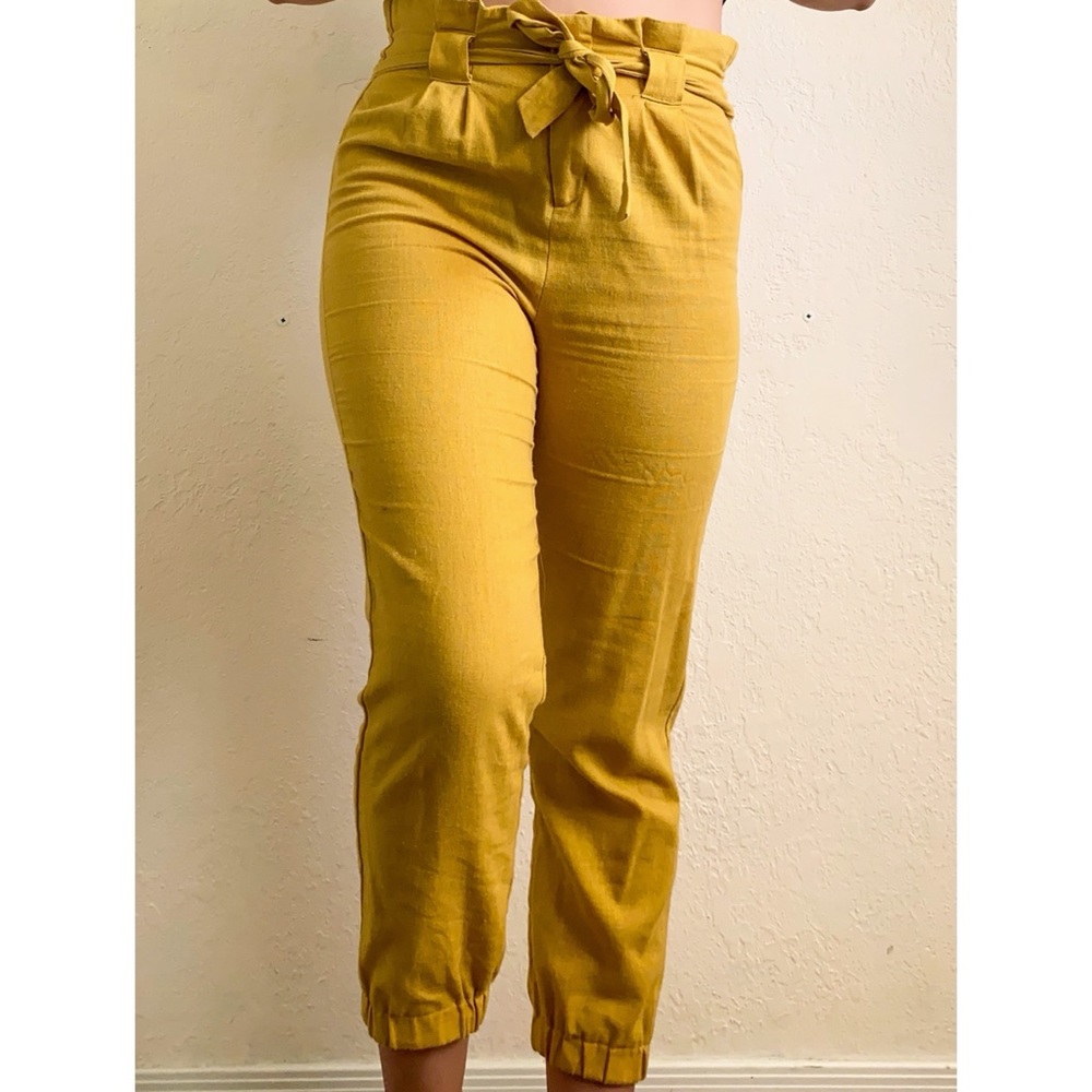 🌼 Yellow Paperbag Waist Pants 🌼